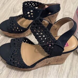 Pop Black  Wedge Sandals size 6